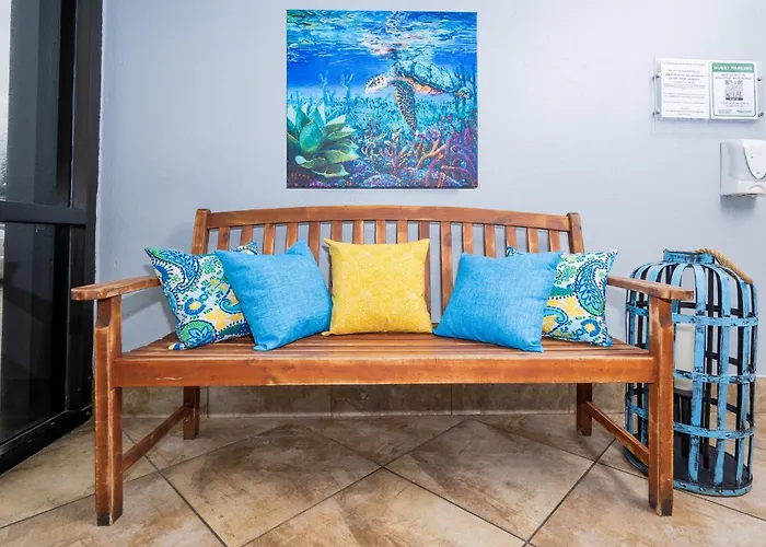 Apartment Island Winds East 610